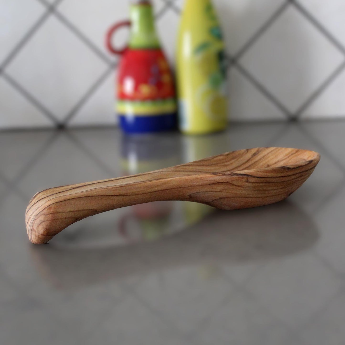 Exquisite Olive Wood Spoon Rest | Elegant Kitchen Utensil Holder | Ideal Gift for Mom | Rustic Housewarming Serving Accessory
