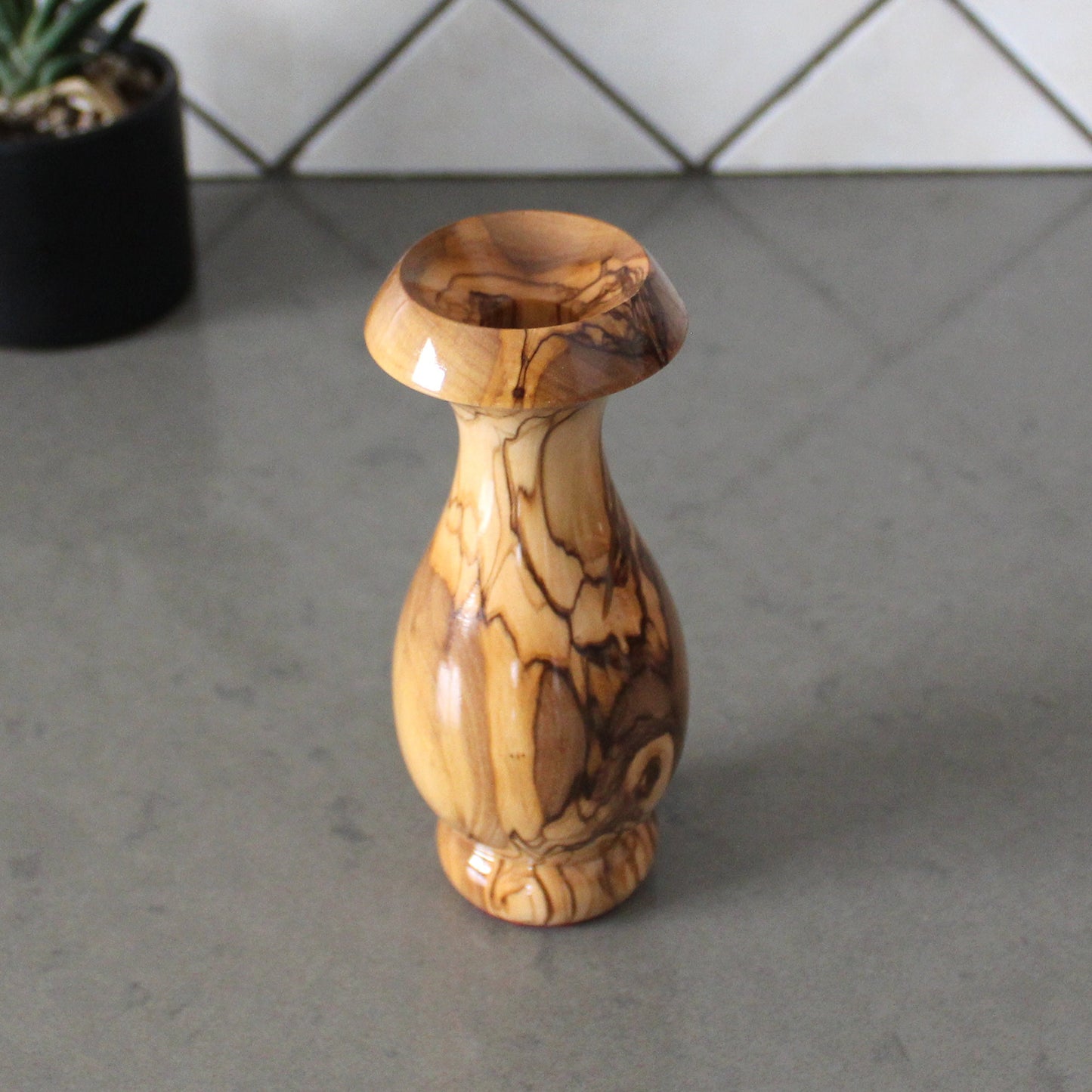 Hand Carved Olive Wood Decorative Vases, Wood Vase for Dried Flowers, Unique Shape Rustic Style Vases, Art deco Vases for Home and Office