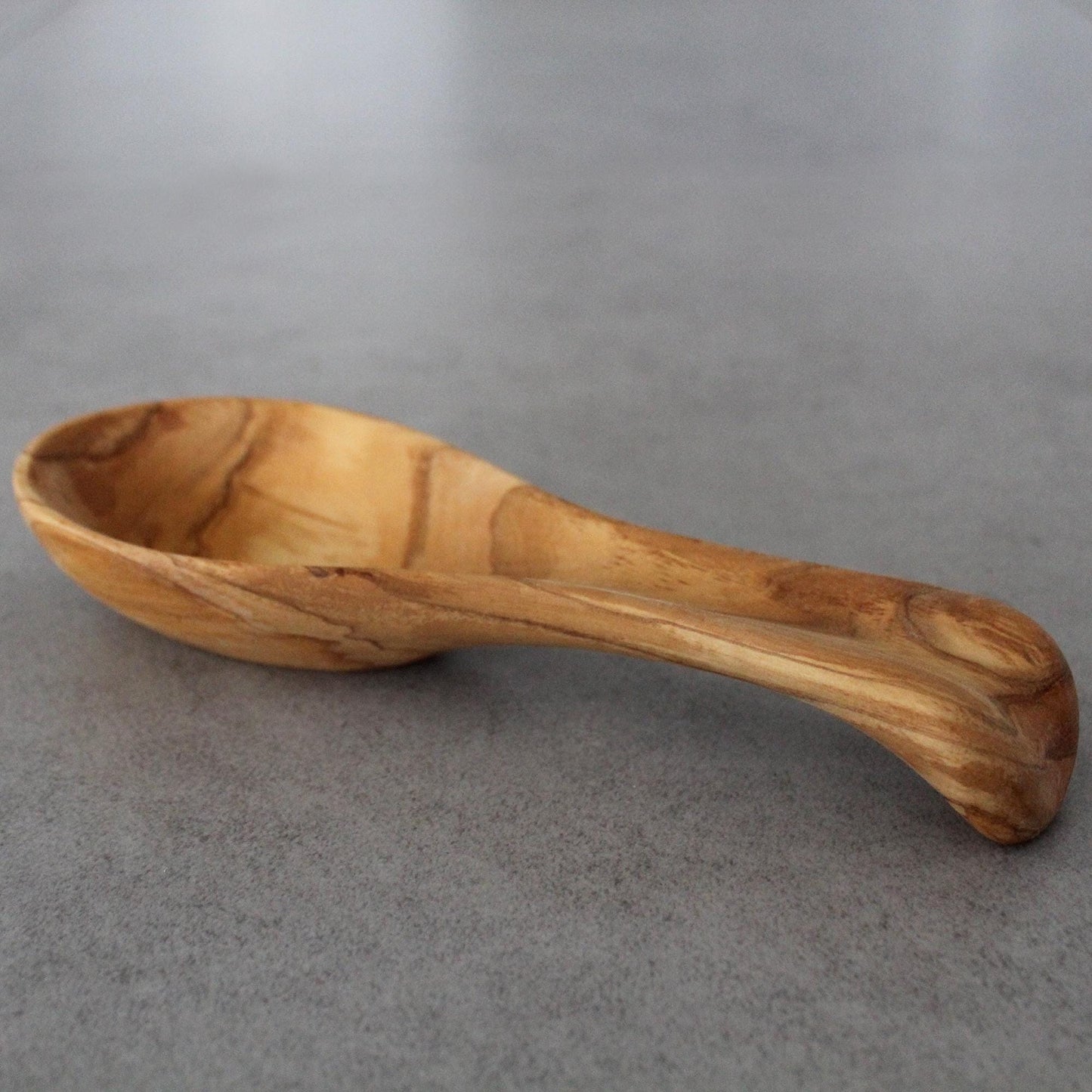 Exquisite Olive Wood Spoon Rest | Elegant Kitchen Utensil Holder | Ideal Gift for Mom | Rustic Housewarming Serving Accessory