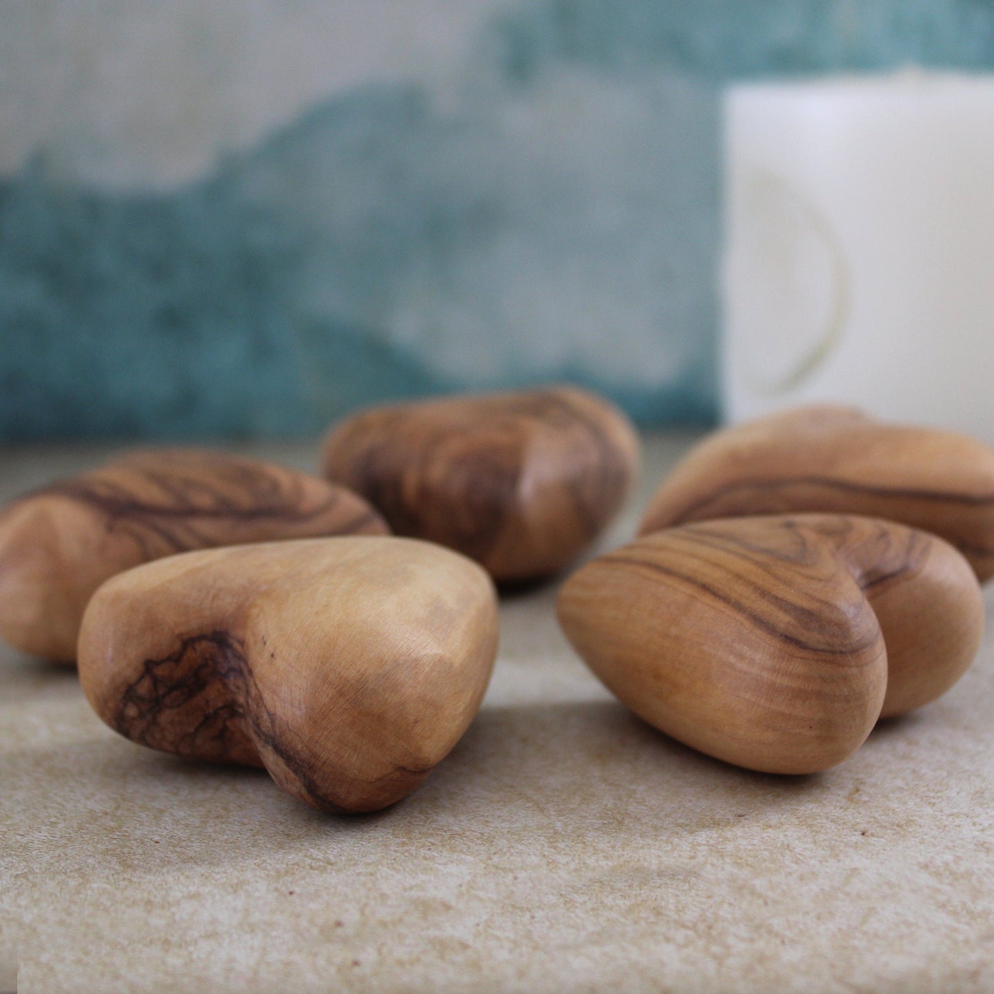 Set of 5 Medium (6cm / 5") Olive Wood Hearts Carved in the Holy Land, Unique Gift for Your Loved Ones, Home Decor