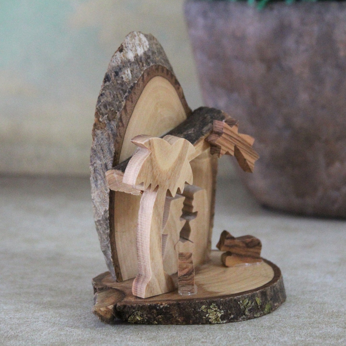 Olive Wood Handcrafted Nativity Scene, Wooden Nativity Set Made in the Holy Land Jerusalem, Nativity Set Faceless figures Christmas gift