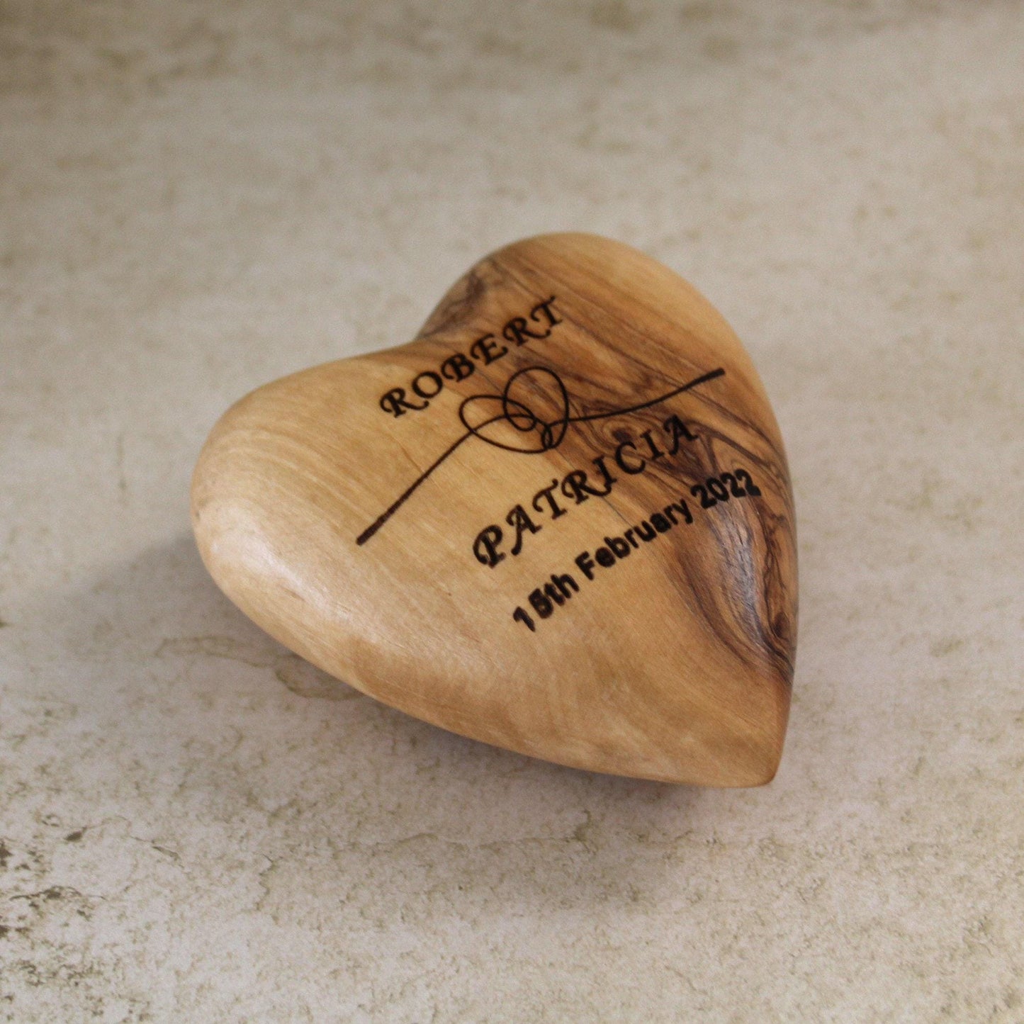 Large 3.1" Personalized 3D Wooden Love Heart Table Decorations, Olive Wood heart shape gift, engagement, Wedding, valentines gift, wife Love