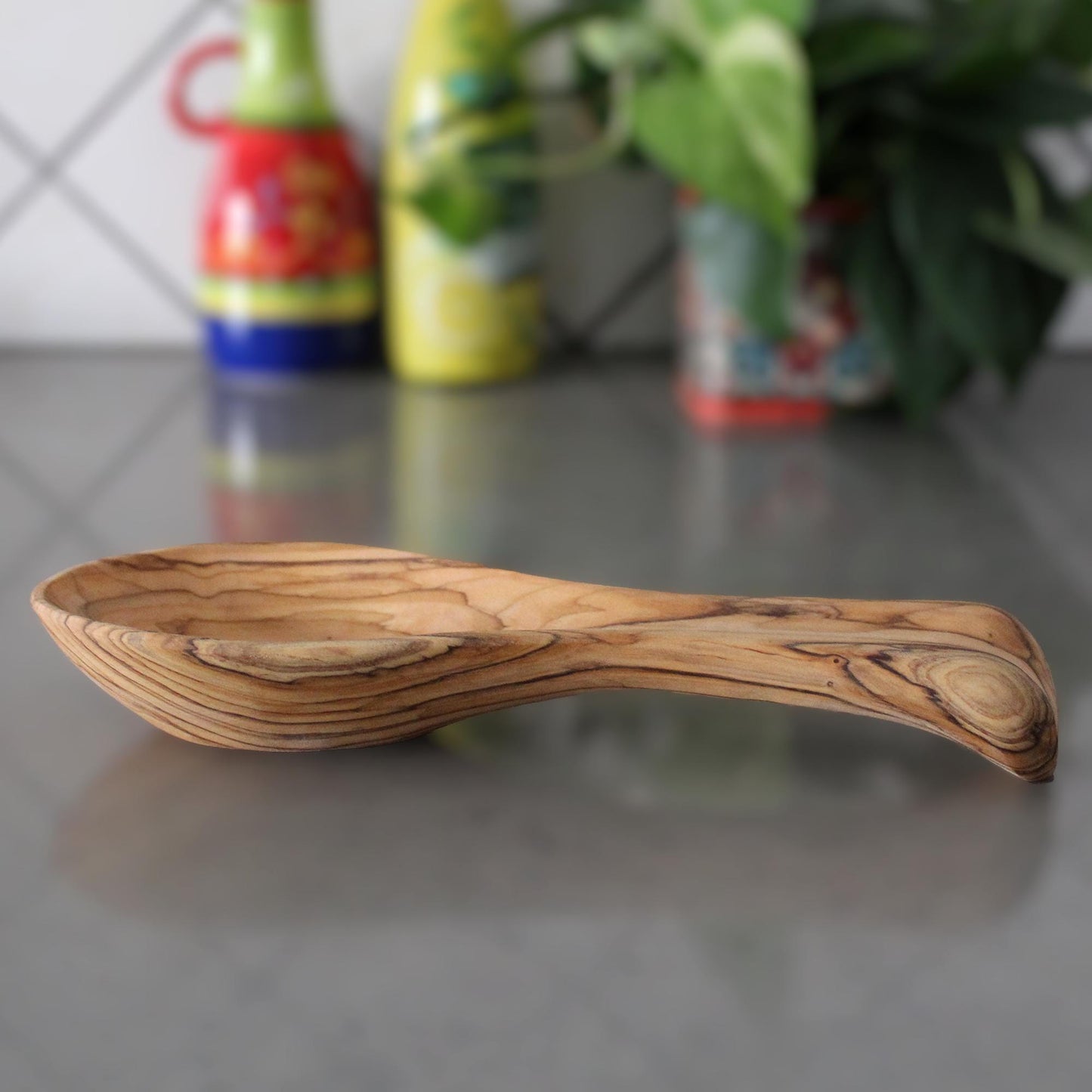 Exquisite Olive Wood Spoon Rest | Elegant Kitchen Utensil Holder | Ideal Gift for Mom | Rustic Housewarming Serving Accessory