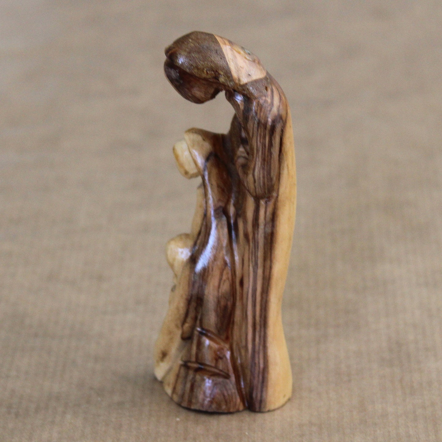 Olive Wood Sculpture of the Holy Family, Hand Carved Faceless Wooden Sculpture of Anna, Maria and Jesus. A Religious Home Décor Statue