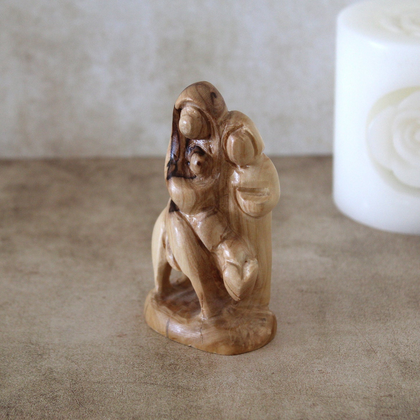 Handmade Olive Wood Faceless Sculpture of Holy Family Fleeing to Egypt - Religious Gift