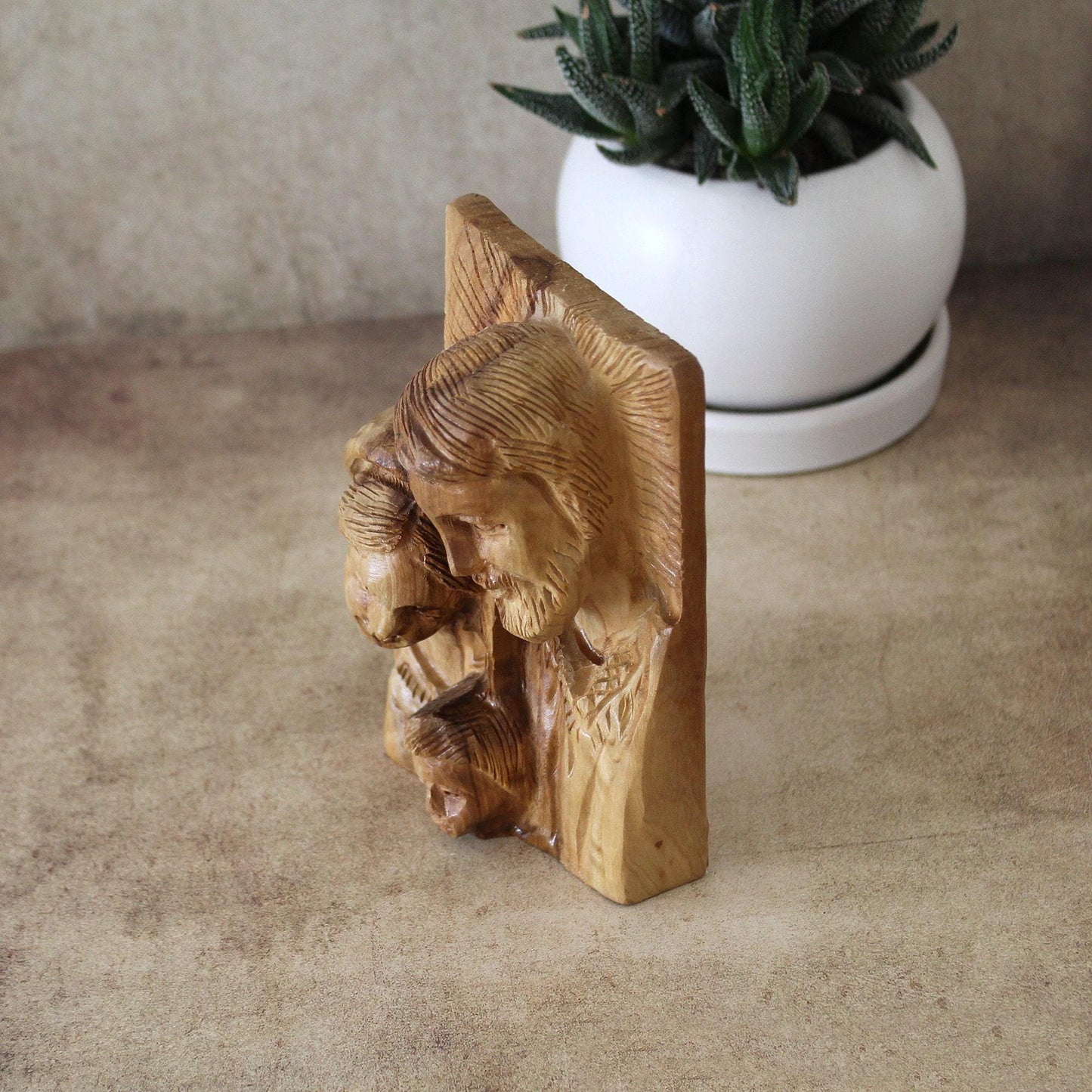 Perfect Religious Gift, Olive Wood Sculpture of the Holy Family, Josef, Virgin Mary & Jesus, Housewarming Gift, New Home Gift And Home Decor