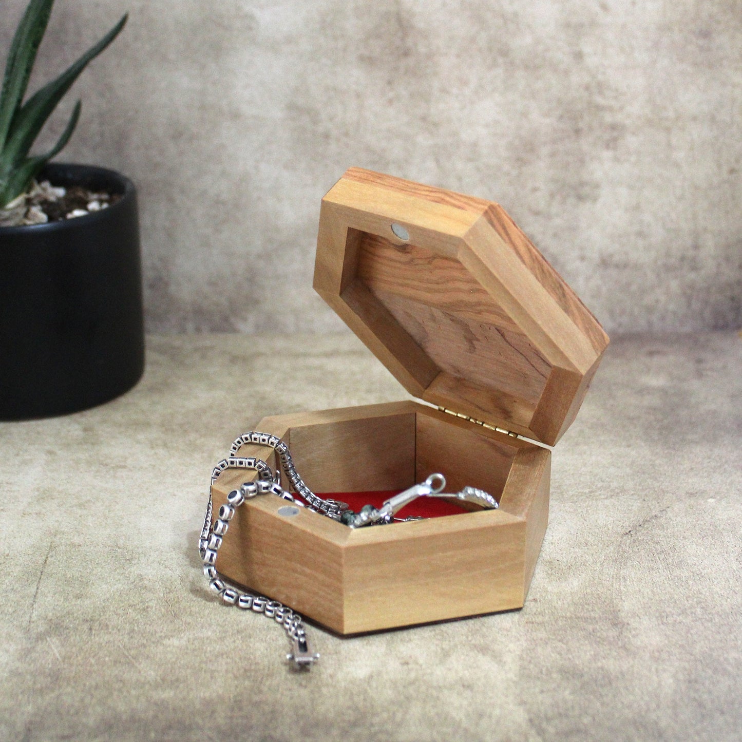 Small Olive Wood Jewelry Box, Handmade Jewelry Box, Wooden Gift Box Hand carved in The Holy Land Jerusalem, Wedding Gift, Housewarming Gift