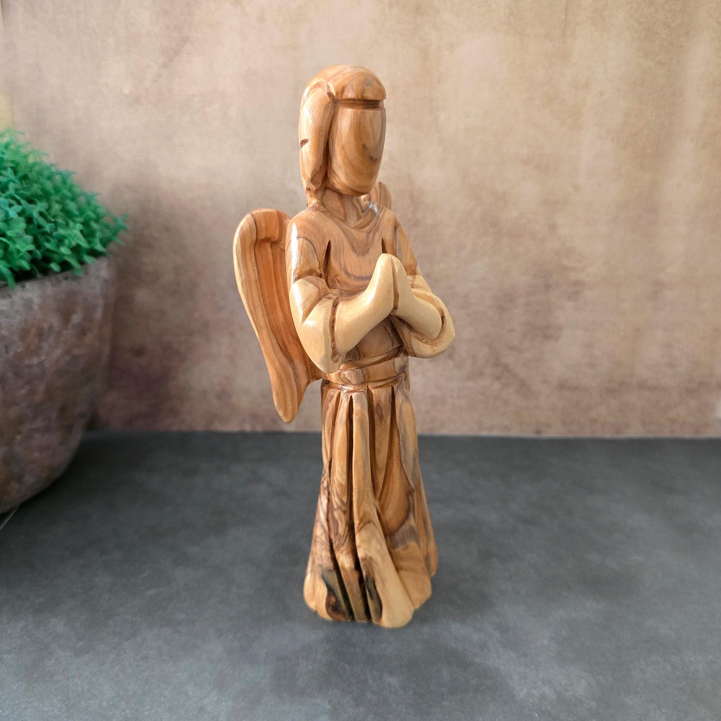 Handmade Olive Wood of a Faceless Praying Angel, Handmade Wooden Statue Made in Holy Land, Catholic Christmas Handheld Angel for protection
