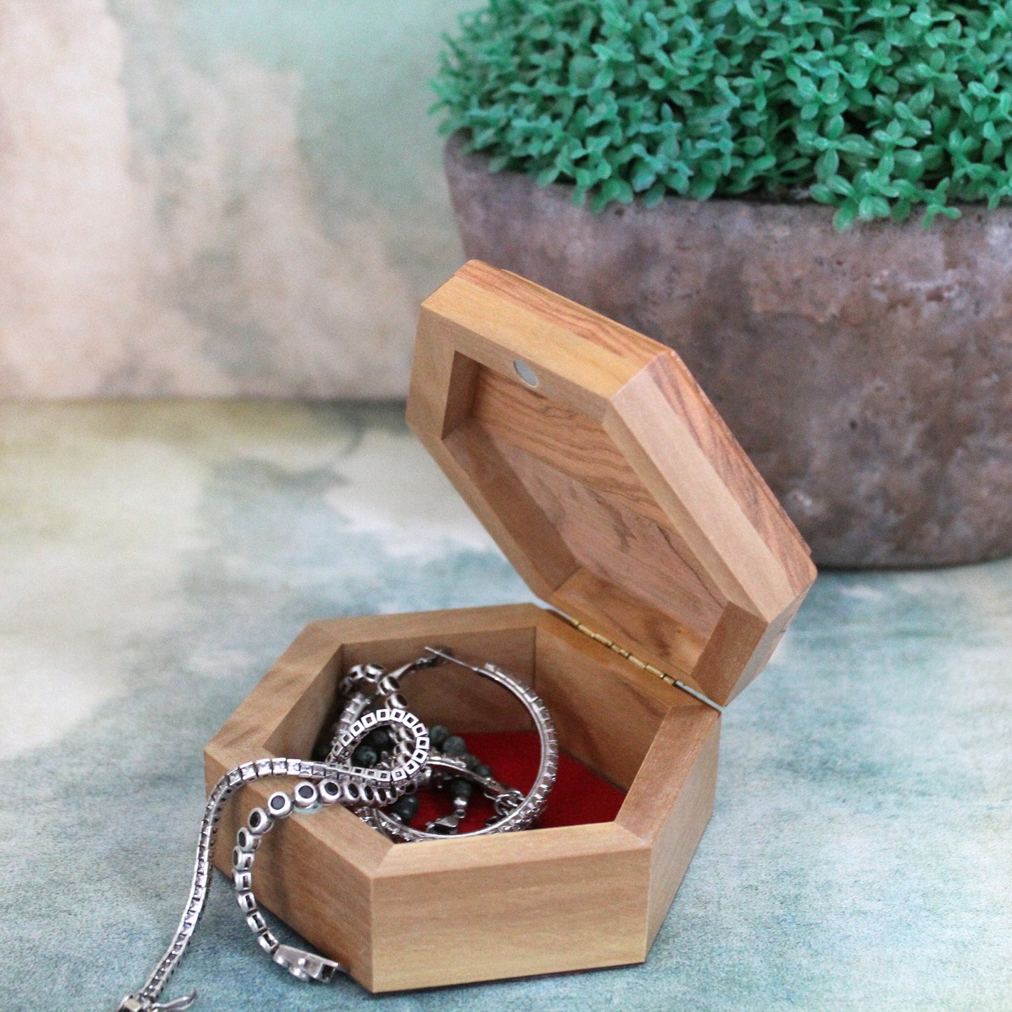 Small Olive Wood Jewelry Box, Handmade Jewelry Box, Wooden Gift Box Hand carved in The Holy Land Jerusalem, Wedding Gift, Housewarming Gift