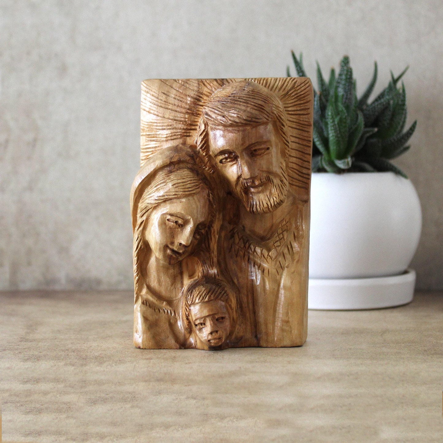 Perfect Religious Gift, Olive Wood Sculpture of the Holy Family, Josef, Virgin Mary & Jesus, Housewarming Gift, New Home Gift And Home Decor