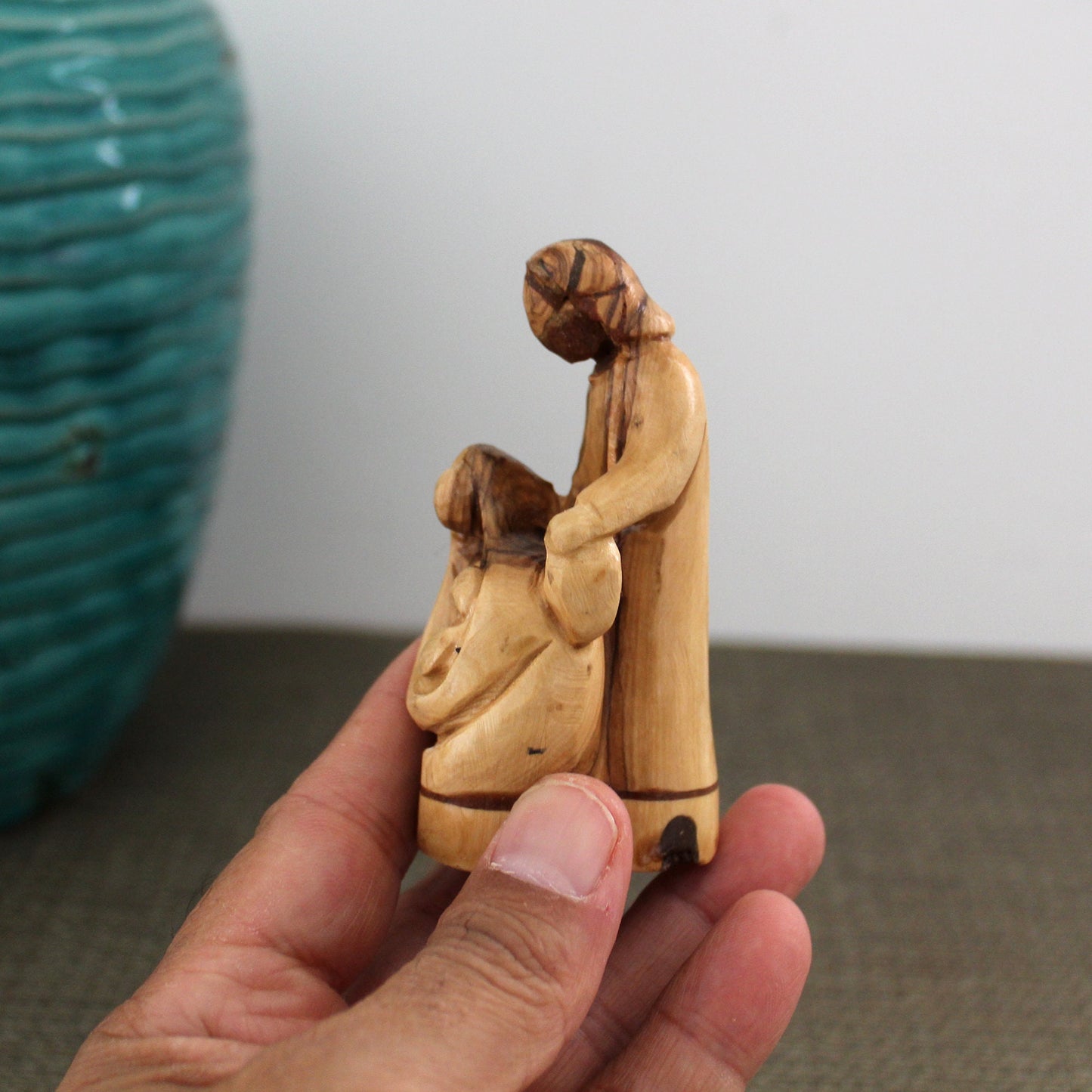 Olive Wood Statue of the Holy Family, Joseph, Virgin Mary & Jesus, Ideal for Housewarmings, New Homes, Home Decor, and a Religious Gift